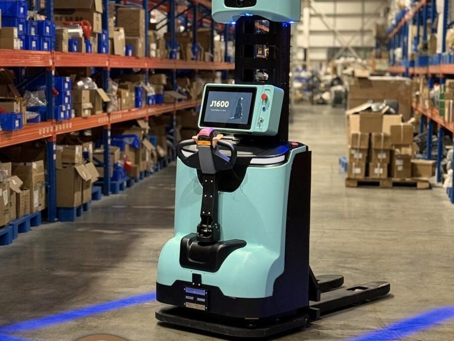 The Mobile Robot Company’s J1600 Self-Driving Pallet Jack Named Finalist for IFOY Award 2026