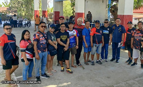 Mayor Gary Pinzon leads motorcycle safety lecture for young Bannuars